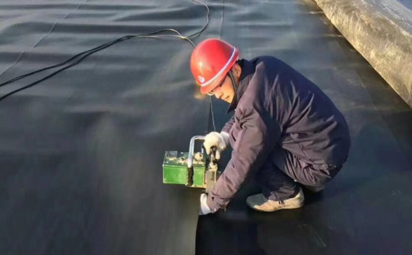 水蜜桃久久夜色成人精品膜现场焊接