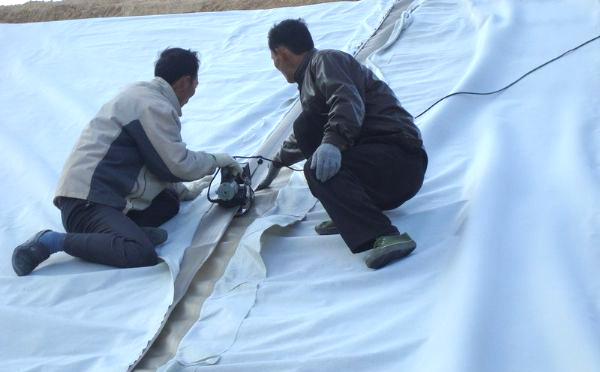 复合精品无码一区二区三区水蜜桃承传施工现场